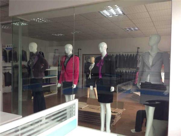 AYZ女装店铺展示