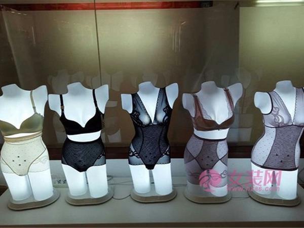 詩曼芬女裝店鋪展示