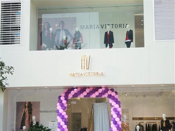 MARIA·VITTORIA女装店铺展示