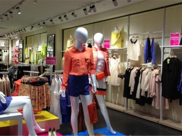 37°Love女装店铺展示