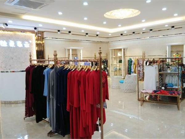 佳柔戀云女裝店鋪展示