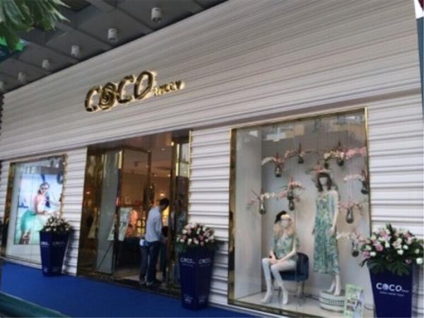 韩国可可女装店铺展示