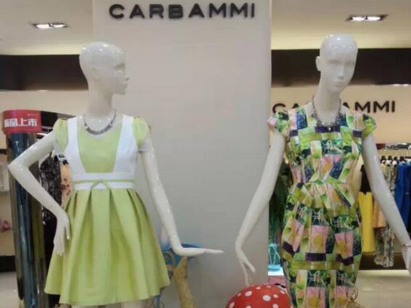 CARBAMMI女装店铺展示
