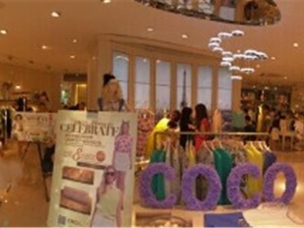 韩国可可女装店铺展示