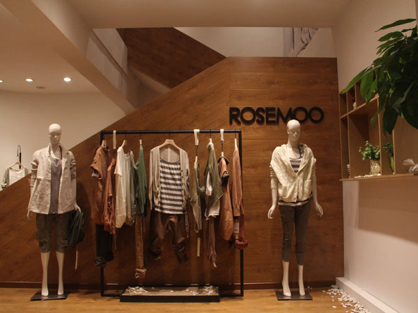 ROSEMOO女装店铺展示