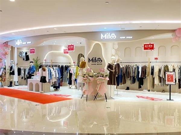 谜菲女装店铺展示