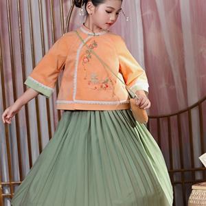 汪小荷童装，打造影响力的中式女童装品牌