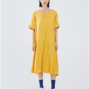 黄色系的连衣裙适合什么肤色 应该怎么搭配
