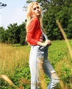 歌悦儿女装产品图片