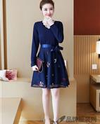 知默女装产品图片