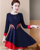 知默女装产品图片