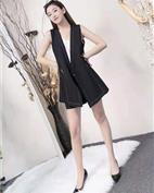 有间橱窗女装产品图片