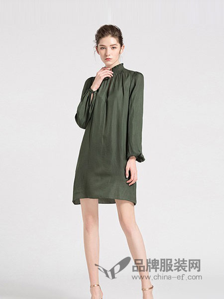 依洁思SwKzii女装产品图片