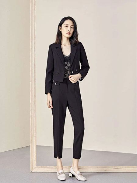 欧拉维拉Ollavila女装产品图片