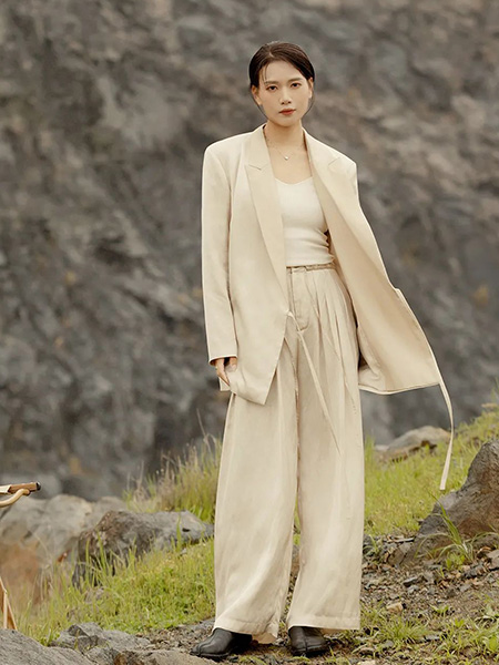 乌青毓秀女装产品图片 乌青毓秀女装产品图片