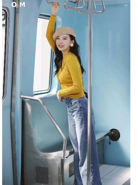 (色彩一秀)时尚零库存女装产品图片 (色彩一秀)时尚零库存女装产品图片