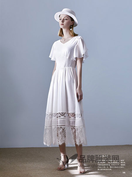 艺素国际女装产品图片