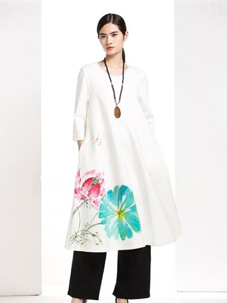 颜可可品牌折扣女装产品图片