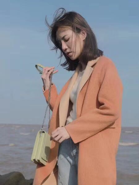 (色彩一秀)时尚零库存女装产品图片 (色彩一秀)时尚零库存女装产品图片