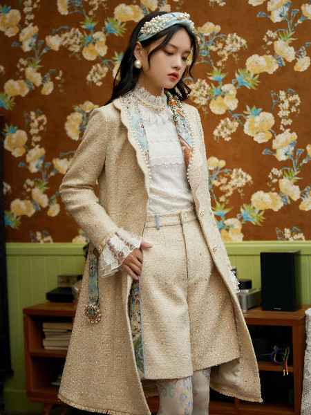 卡扣KAKOU女装产品图片