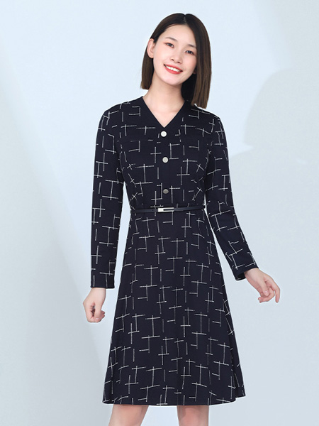 TR/BECA翠贝卡女装产品图片