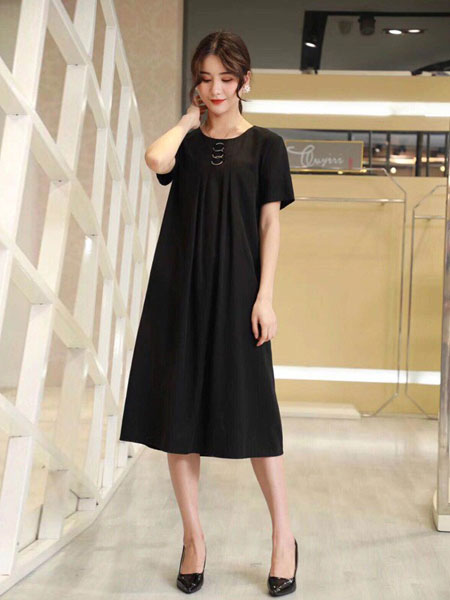 欧裔熙女装产品图片