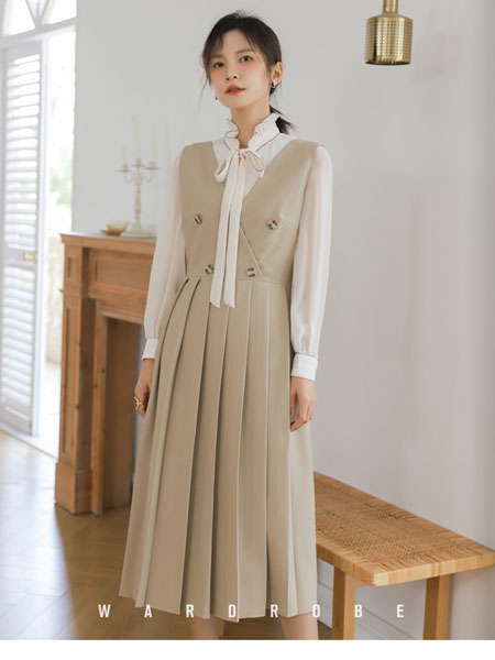 巨千女装产品图片