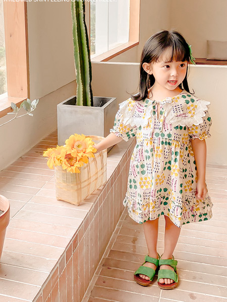 AILISI（埃莉丝）/TIPHAINE女装产品图片