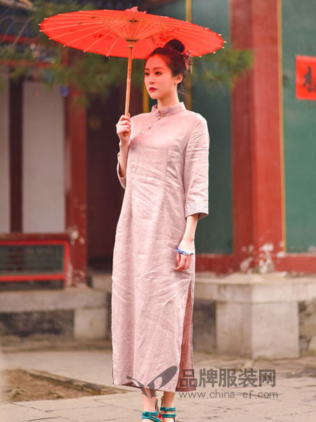 汉舞女装产品图片