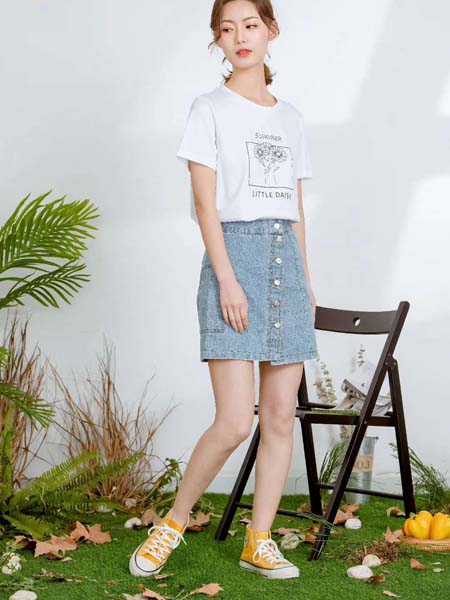 ISSUE亦抒女装产品图片