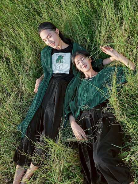 角度女装产品图片