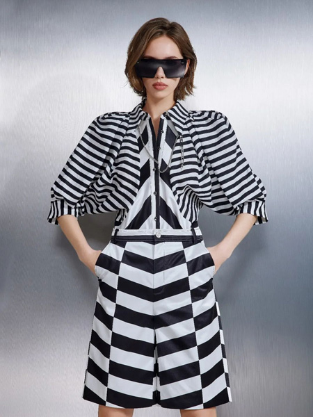 艾琳睿ERINRAE女装产品图片