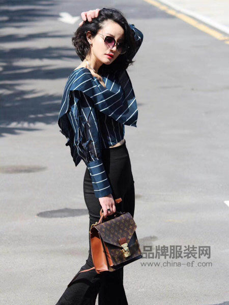 诺美缇女装产品图片