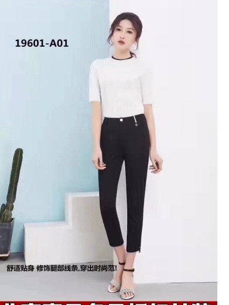 北京惠品名品折扣女装产品图片 北京惠品名品折扣女装产品图片