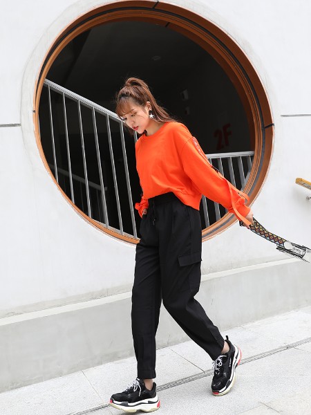 爱町女装产品图片