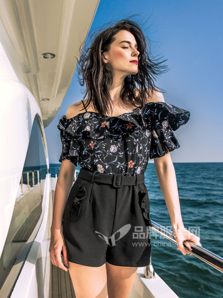 JA&EXUN女装产品图片