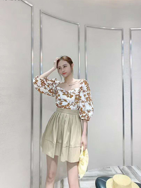 D.TWO女装产品图片