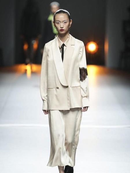 ANIRAC女装产品图片