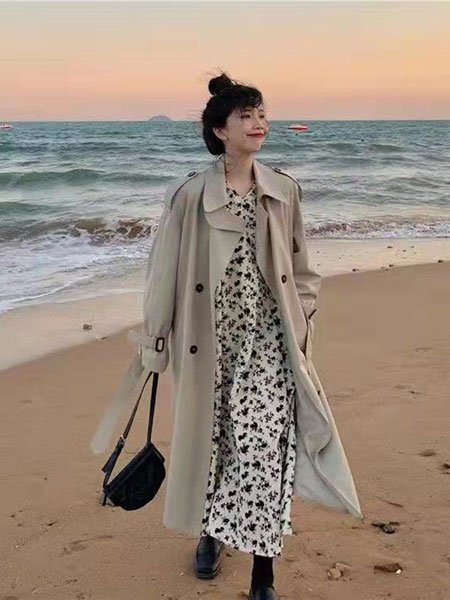 懂衣库女装产品图片