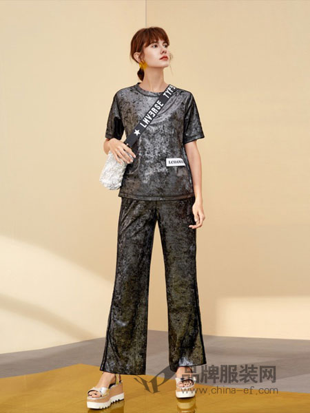 朗蔻LOAMAXY女装产品图片 朗蔻LOAMAXY女装产品图片