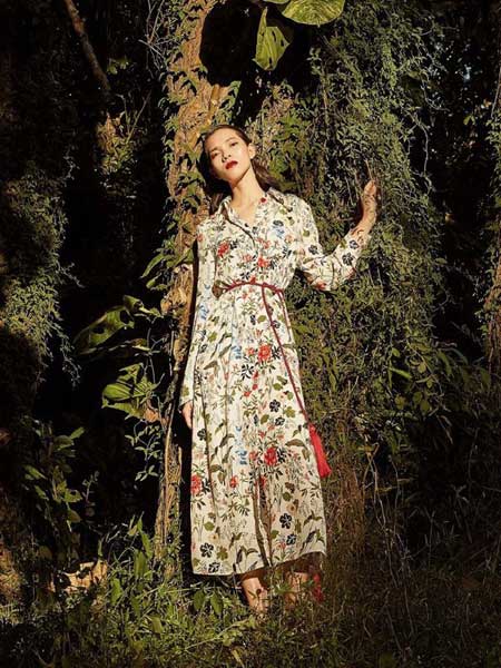 西所女装产品图片