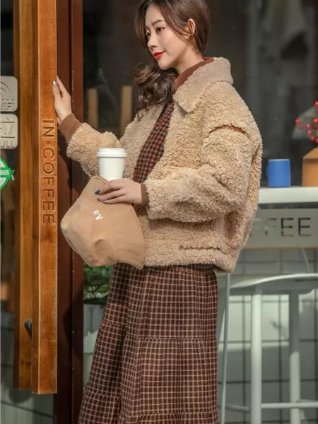 ISSUE亦抒女装产品图片