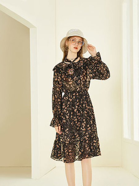 夏柏SUMMEA CYPAESS女装产品图片 夏柏SUMMEA CYPAESS女装产品图片