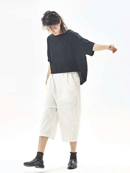 菡艳尔女装产品图片