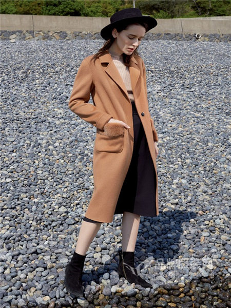 古袖女装产品图片