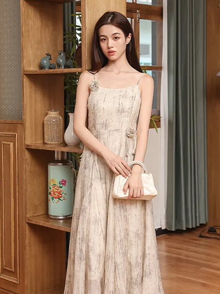 佐戈雅女装产品图片