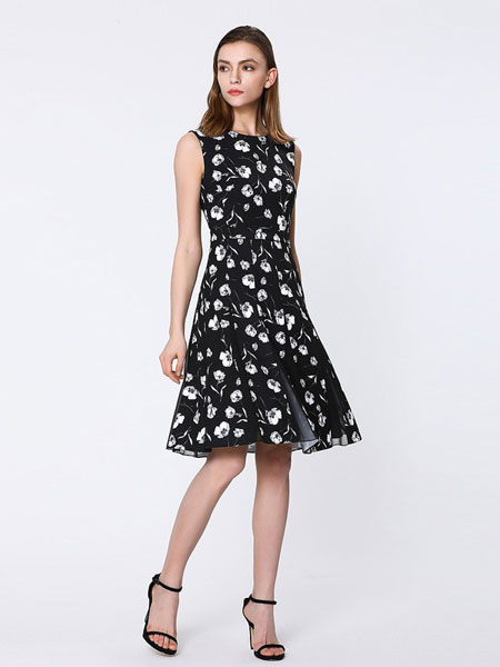 怡琇服饰女装产品图片