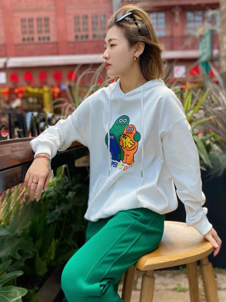 范色女装产品图片