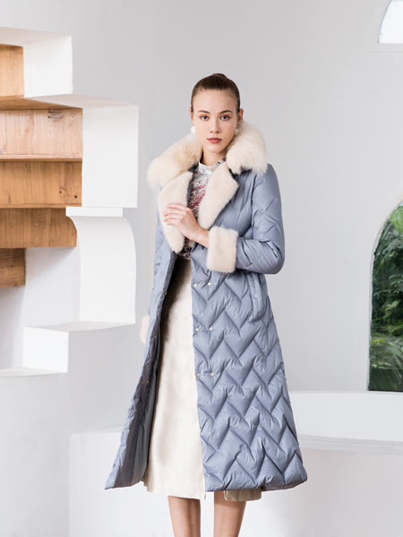 迷橱女装产品图片