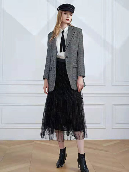 懂衣库女装产品图片